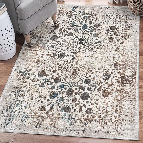 Persian-Rugs Luxe Weavers Rug 6495 Distressed Floral Area Rug